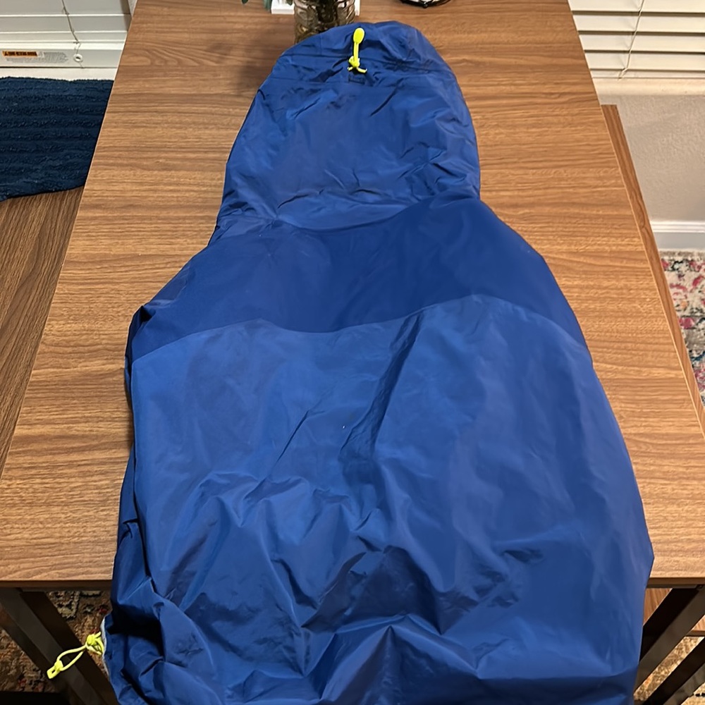 Men’s Large Patagonia Rain Coat - Picture 6 of 6